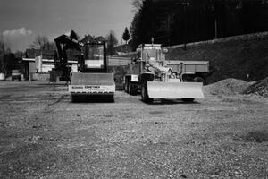 Gelbe Baumaschinen